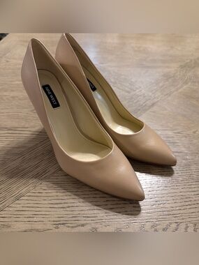 NINE WEST Women's Flax Dress Pump Size 8.5